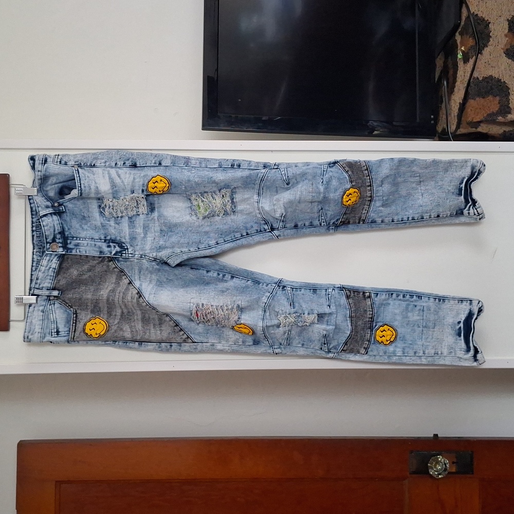 Rue21 mens ripped jeans size 36/32